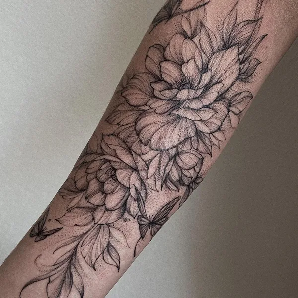 Graphic tattoo by Дарина Кириллова in Екатеринбург