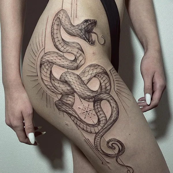 Graphic tattoo by Дарина Кириллова in Екатеринбург