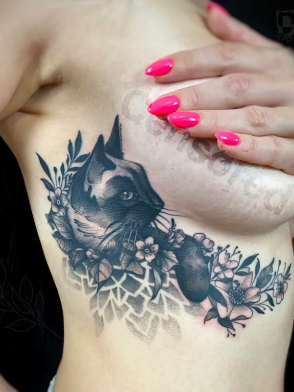 female black and grey black and grey татуировка на ribcage #65375 | Тату мастер Денис Коргунов