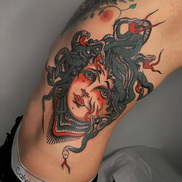 Традиционная tattoo by Pablo Lillo in Barcelona