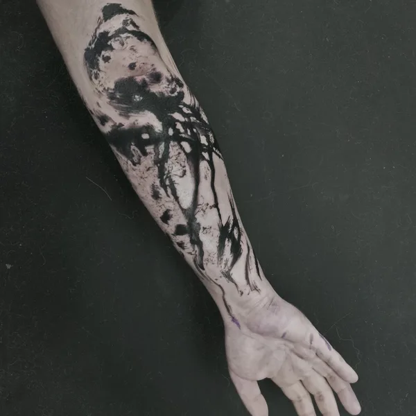 Abstract tattoo by Anastasia Salem in Екатеринбург