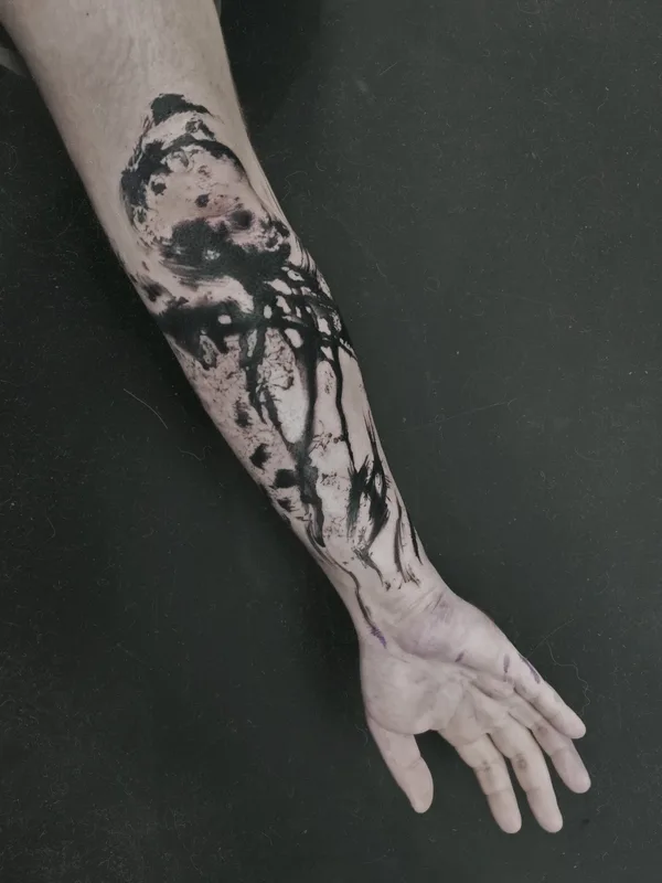 black blackwork tattoo auf forearm #67155 | Tätowierer Anastasia Salem