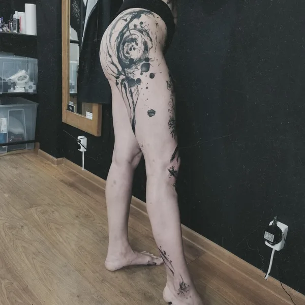 Abstract tattoo by Anastasia Salem in Екатеринбург