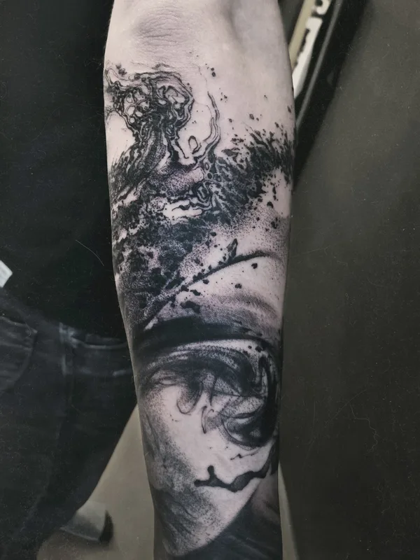 black abstract tattoo auf forearm #67153 | Tätowierer Anastasia Salem