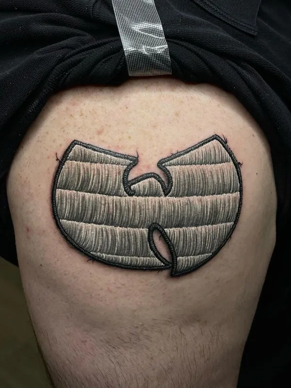 black and grey black and grey татуировка на thigh #68530 | Тату мастер cheyenne.tattoos