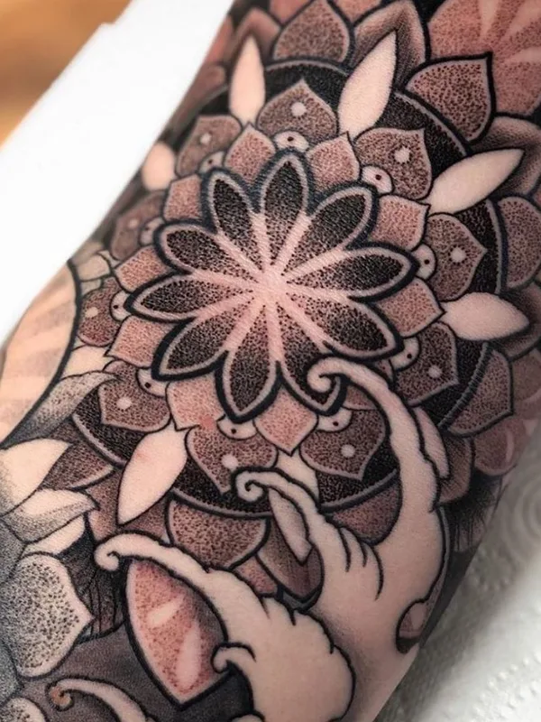 black and grey mandala 타투 부위 forearm #46002 | 타투이스트 Aston Reynolds
