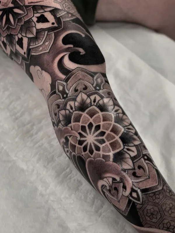 black and grey ornamental 타투 부위 forearm #46006 | 타투이스트 Aston Reynolds