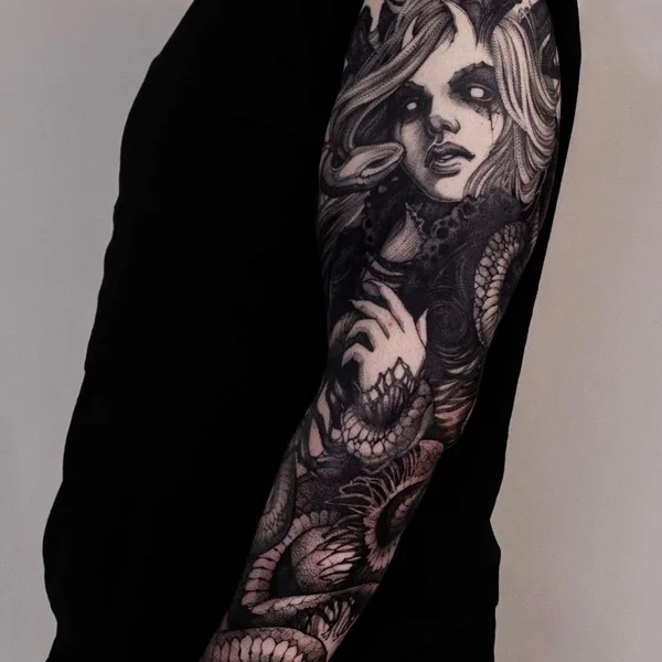 Graphic tattoo by Helena Zolotykh in Wrocław