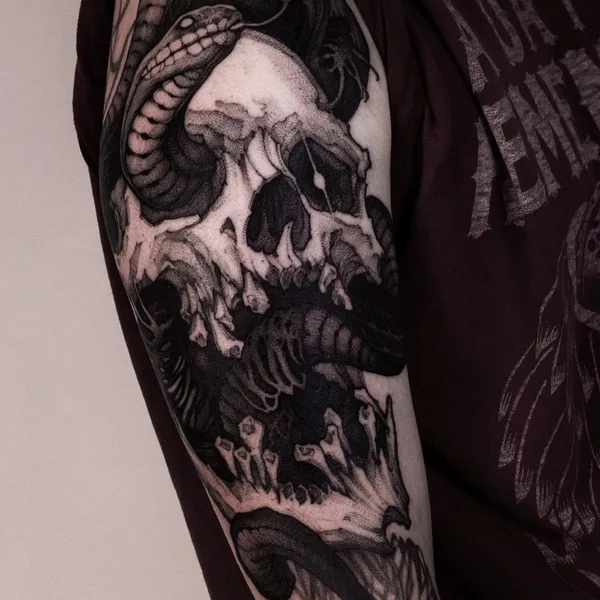 Graphic tattoo by Helena Zolotykh in Wrocław