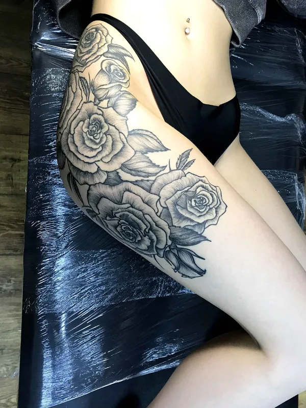 female black and grey black and grey tattoo on thigh #18761 | Tattoo Artist Веглин Олег