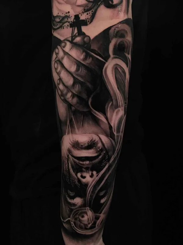 black and grey realism tatouage sur full sleeve #11773 | Artiste tatoueur Matt Jordan