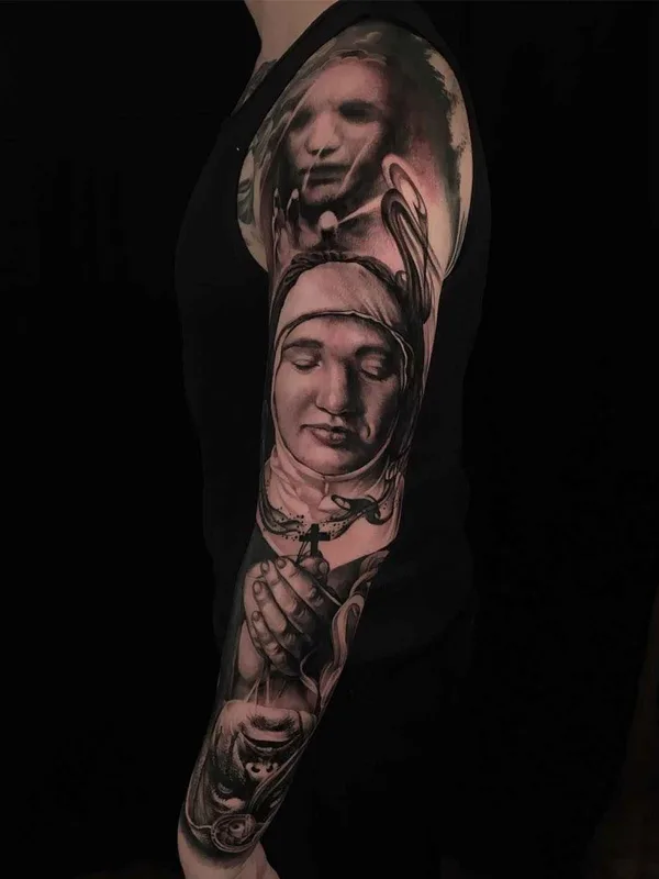 black and grey realism tatouage sur full sleeve #11780 | Artiste tatoueur Matt Jordan