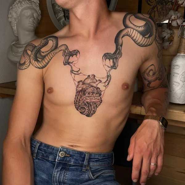 Graphic tattoo by Мария Малевич in Нижний Новгород