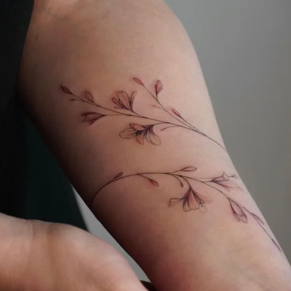 Feminine tattoo by Алла Ягупова in Екатеринбург