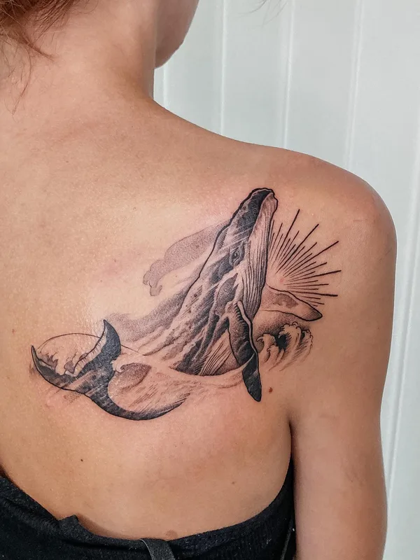 female black and grey black and grey татуировка на shoulder blade #51982 | Тату мастер Максим Волосович