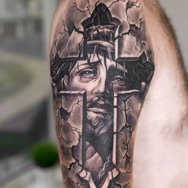 Graphic tattoo by Алина Вавилова in Сочи