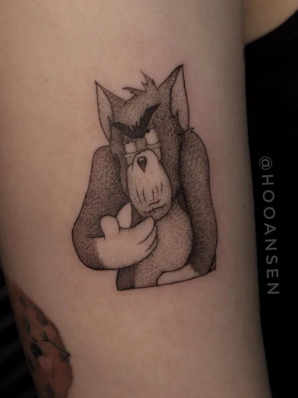 black and grey cartoon Tatuagem em forearm #52057 | Tatuador Елизавета Хансен