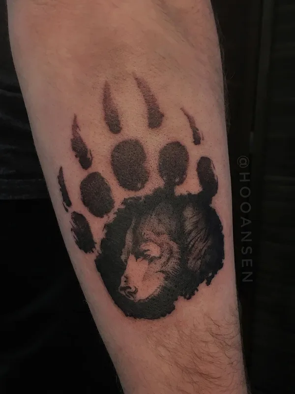 black blackwork Tatuagem em forearm #52065 | Tatuador Елизавета Хансен