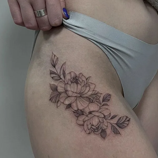 Graphic tattoo by Мария Коблякова in Липецк