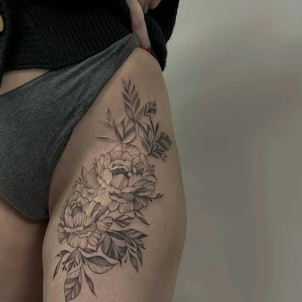 Graphic tattoo by Мария Коблякова in Липецк