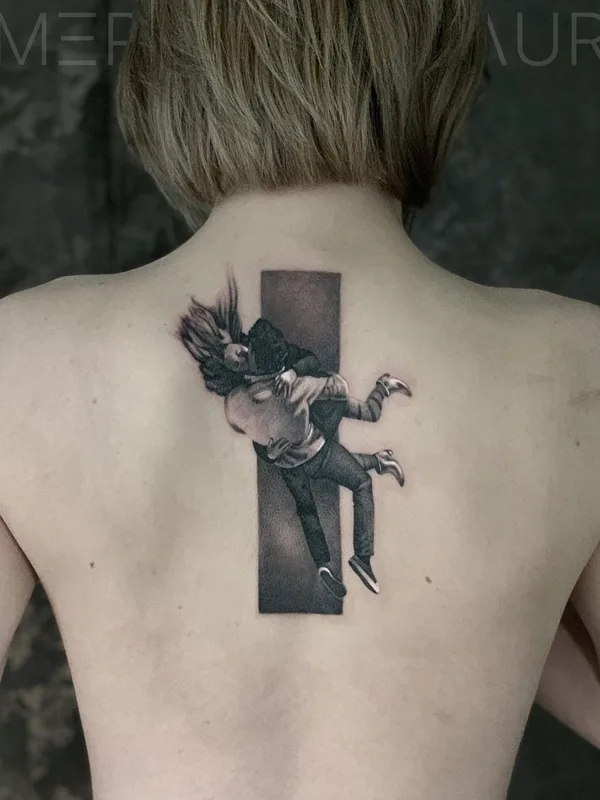 female black and grey realism 타투 부위 upper back #52125 | 타투이스트 Заур Мепаридзе