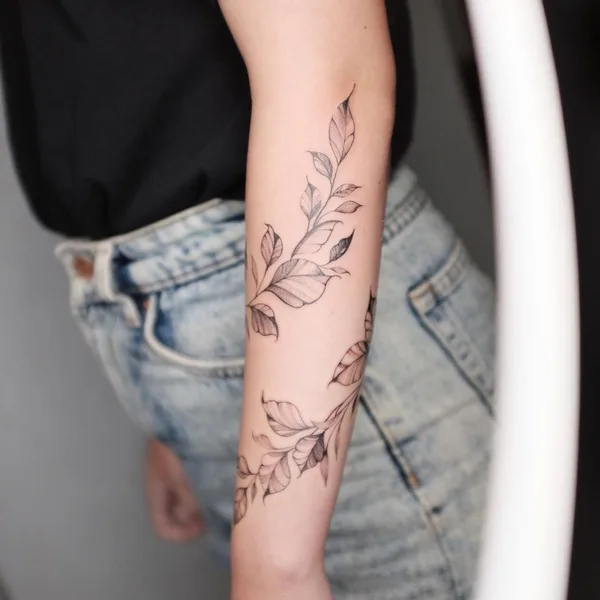Graphic tattoo by Алиса Ветрова in Липецк
