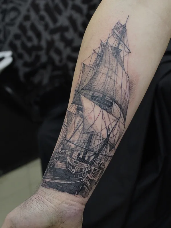 black and grey black and grey tatuaje en forearm #65433 | Tatuador Андрей Андронов