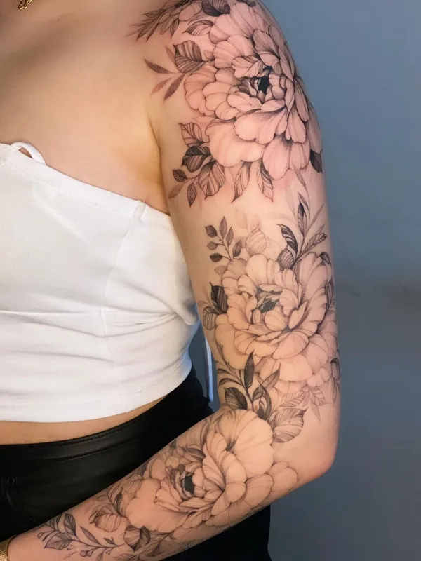 Graphic tattoo by Dorota Masalska in Gdańsk