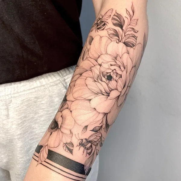 Graphic tattoo by Dorota Masalska in Gdańsk