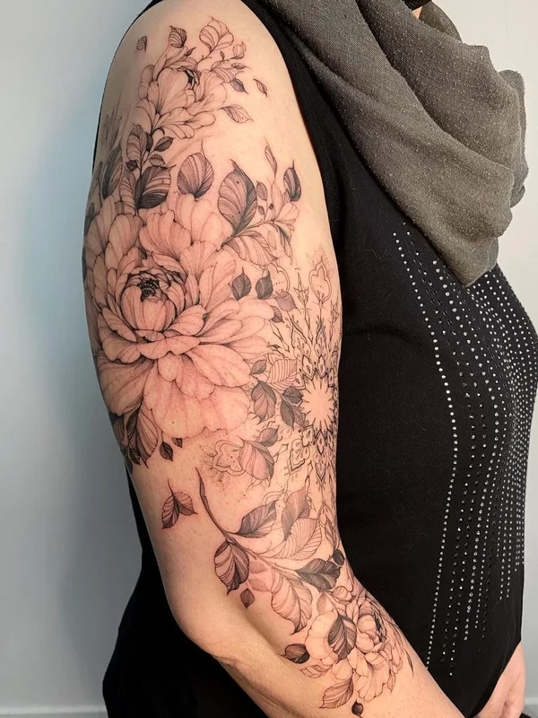 Graphic tattoo by Dorota Masalska in Gdańsk