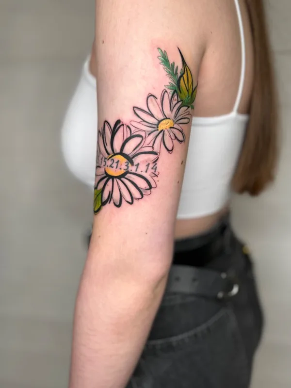 female color linework Tatuaggio su forearm #71396 | Tatuatore Ксюша Криг