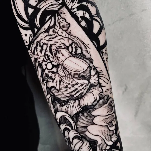 Graphic tattoo by Siinsay  in Düsseldorf