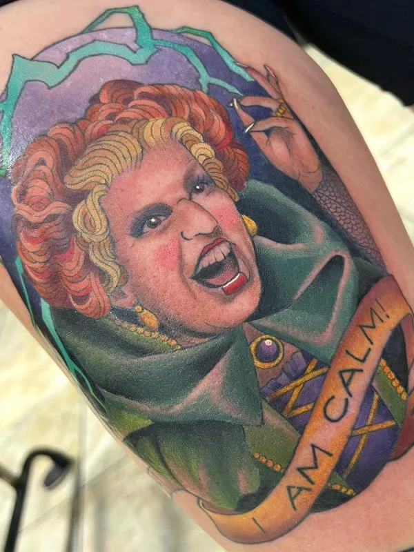 color realism Tatuagem em thigh #57338 | Tatuador Megan Mac