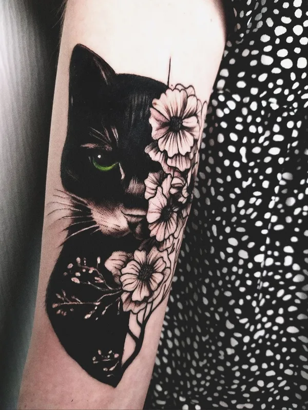 black and grey blackwork 타투 부위 forearm #73056 | 타투이스트 Полина Алексеевна Мироненко