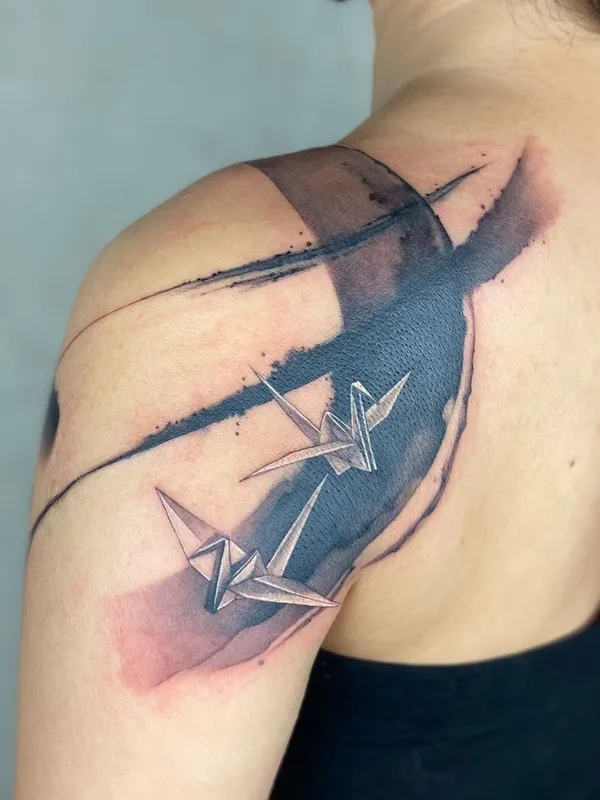 black and grey watercolor татуировка на shoulder #43294 | Тату мастер Jingxi Gu