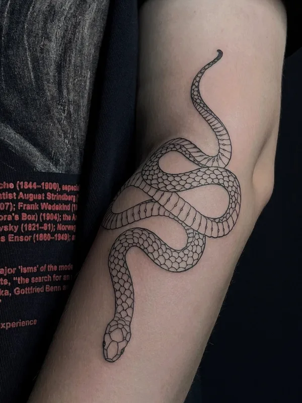 black linework tattoo on forearm #60797 | Tattoo Artist Андрей Андрюхинский