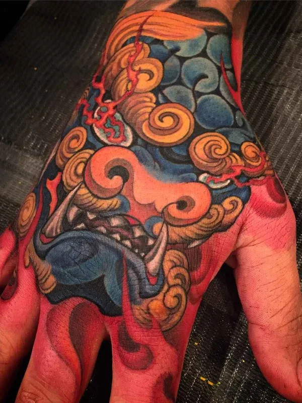 color japanese tattoo auf hand #16285 | Tätowierer Yushi