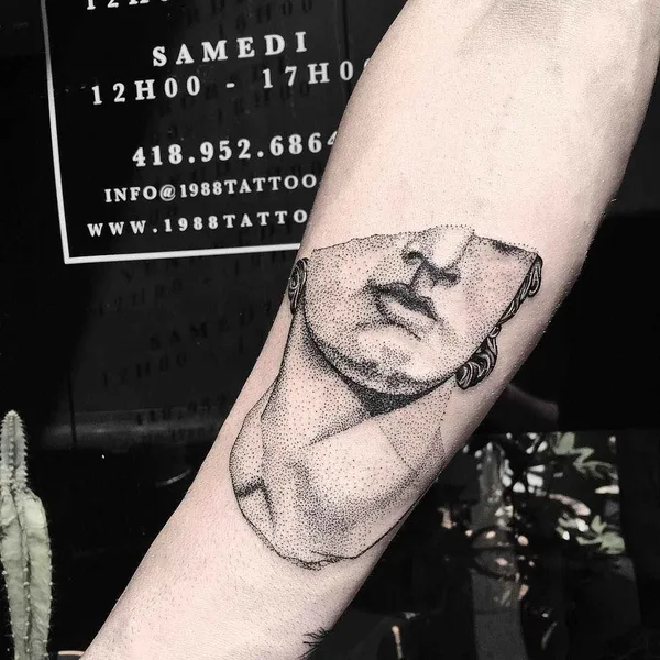 Дотворк tattoo by Olivier Casault in Montréal