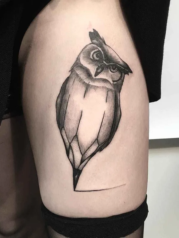 female black and grey black and grey татуировка на thigh #12478 | Тату мастер Malikov Andrey