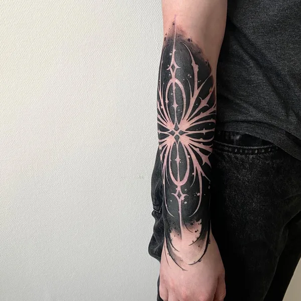 Graphic tattoo by Дора Ларина  in Нижний Новгород