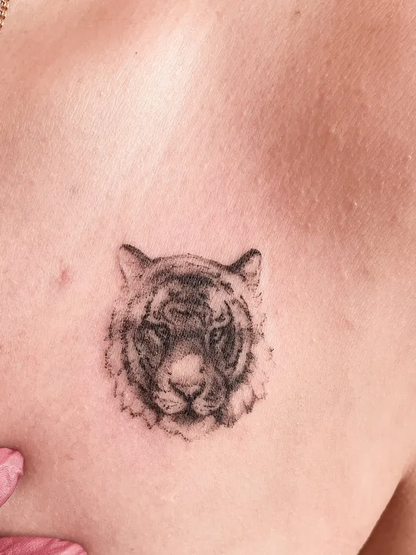 black and grey black and grey 타투 부위 chest #49004 | 타투이스트 Anastasia tattooer