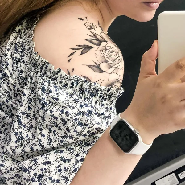 Graphic tattoo by Anastasia tattooer in Нижний Новгород