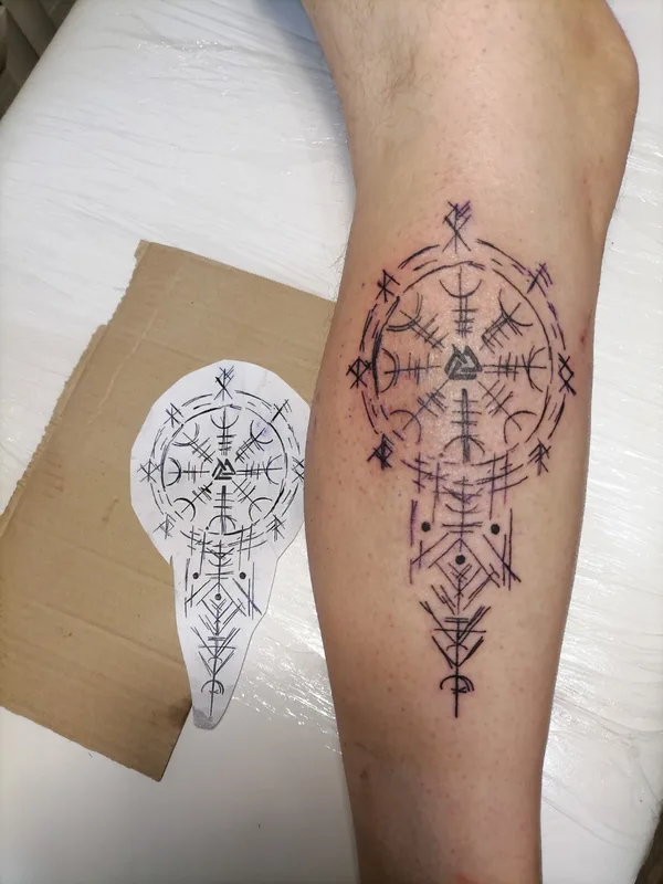 black linework татуировка на calf #63055 | Тату мастер Анастасия Витальевна Севастьянова
