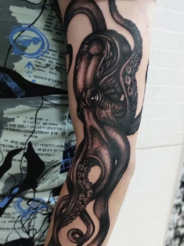 black and grey black and grey татуировка на forearm #52219 | Тату мастер Евгений Мич