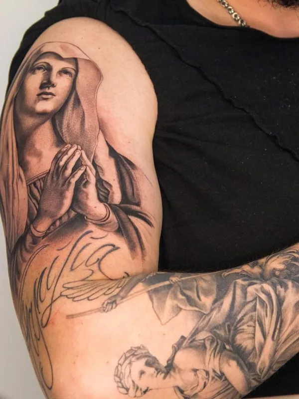 male black and grey realism tatuaje en full sleeve #52241 | Tatuador Герасимов Сергей