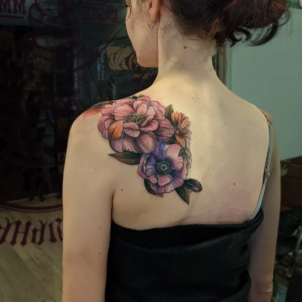 Graphic tattoo by Марина Филимоненко in Тамбов