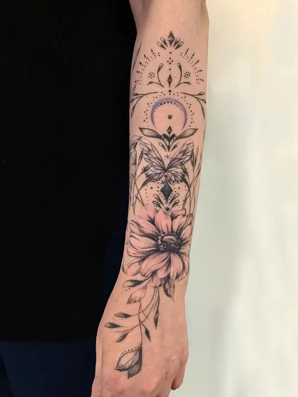 black and grey fineline tatuaje en forearm #52255 | Tatuador Марина Филимоненко