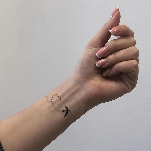 Graphic tattoo by Диана Вейцман in Тамбов