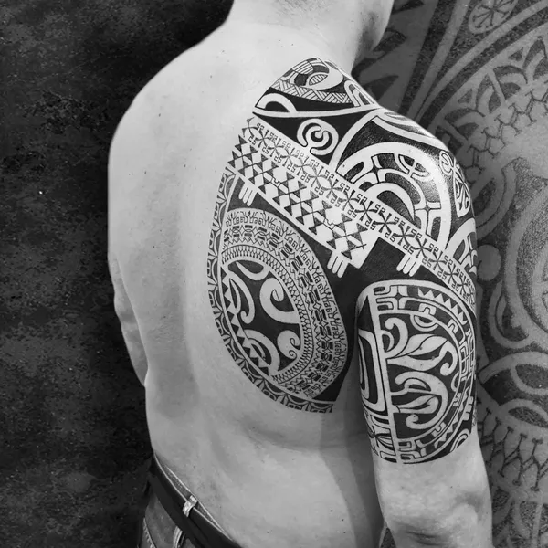 Polynesian tattoo by Марина Мандарин in Нижнекамск