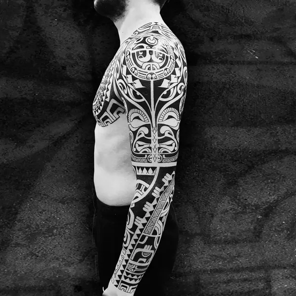 Polynesian tattoo by Марина Мандарин in Нижнекамск